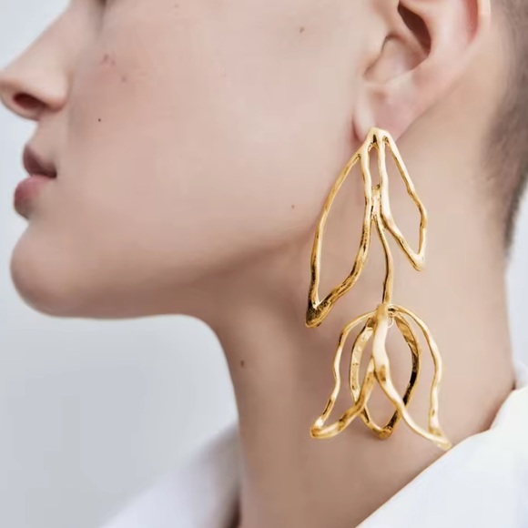 Zara Tulip Gold Drop Earrings - Picture 1 of 10